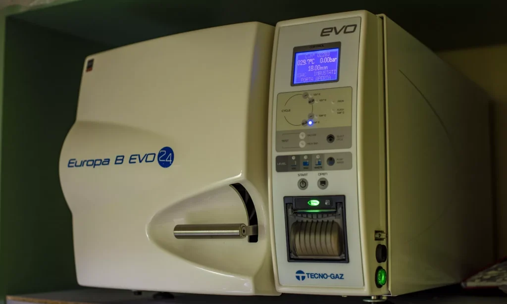 Autoclav Europa B EVO 24 Clinica Stomatologica SteliDental Braila