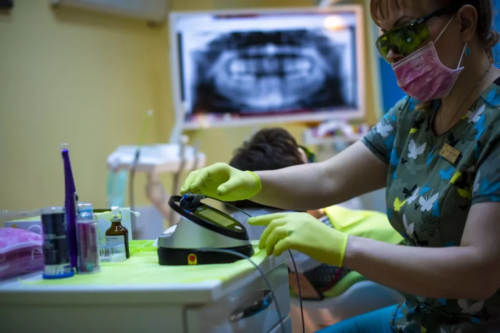 Servicii Stomatologice în Brăila. Care Sunt Beneficiile2