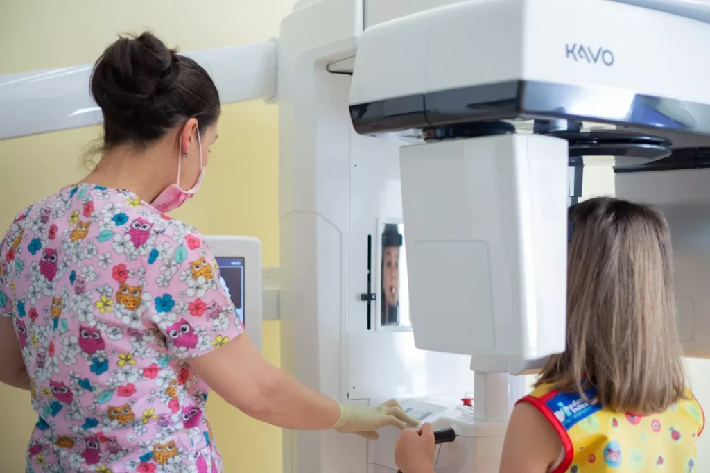 Adevarat Sau Fals Poti Gasi Toate Serviciile Stomatologice Intr Un Singur Loc5 6926fd64dab53