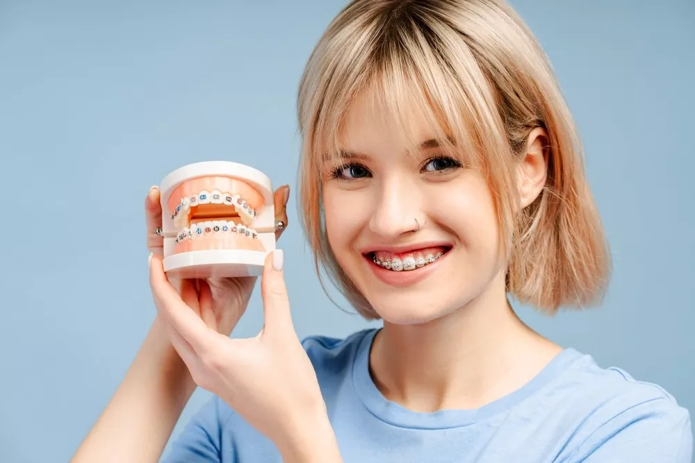 Ce Se Intampla Daca Mananc Seminte Sau Popcorn Cand Port Aparat Dentar 69b11e3d2e175